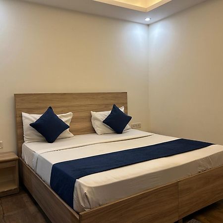 Airport hotel Golden Bliss Neu-Delhi Exterior foto